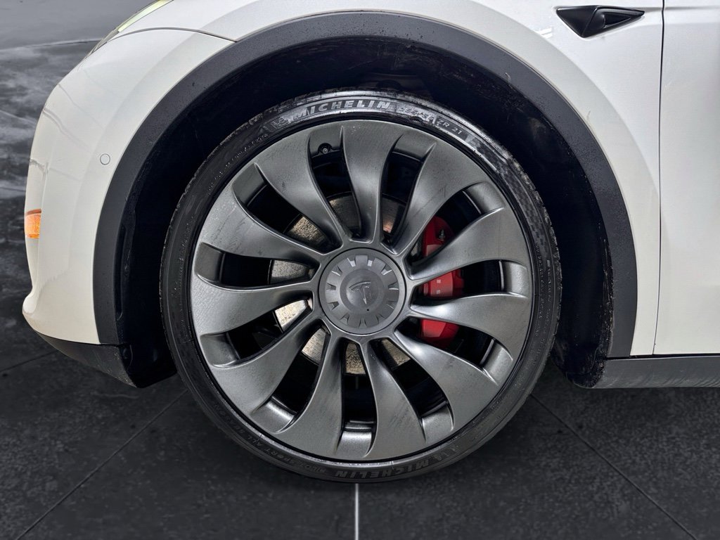 Used 2022 Tesla Model Y Performance image 29