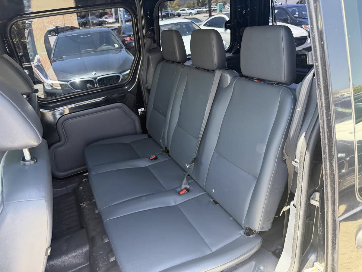 Used 2012 Ford Transit Connect XLT Premium w/ Taxi Pkg FWD image 25
