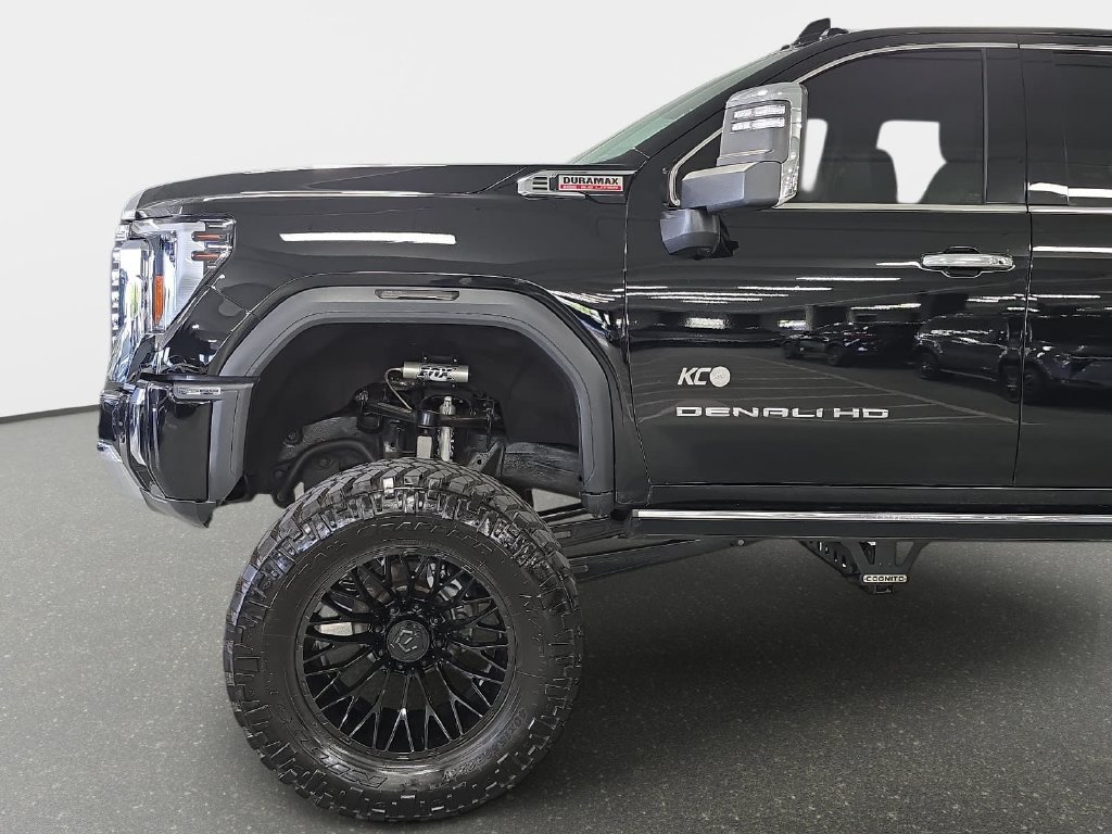 Used 2024 GMC Sierra 2500 Denali w/ Denali Reserve Package AWD/4WD image 10