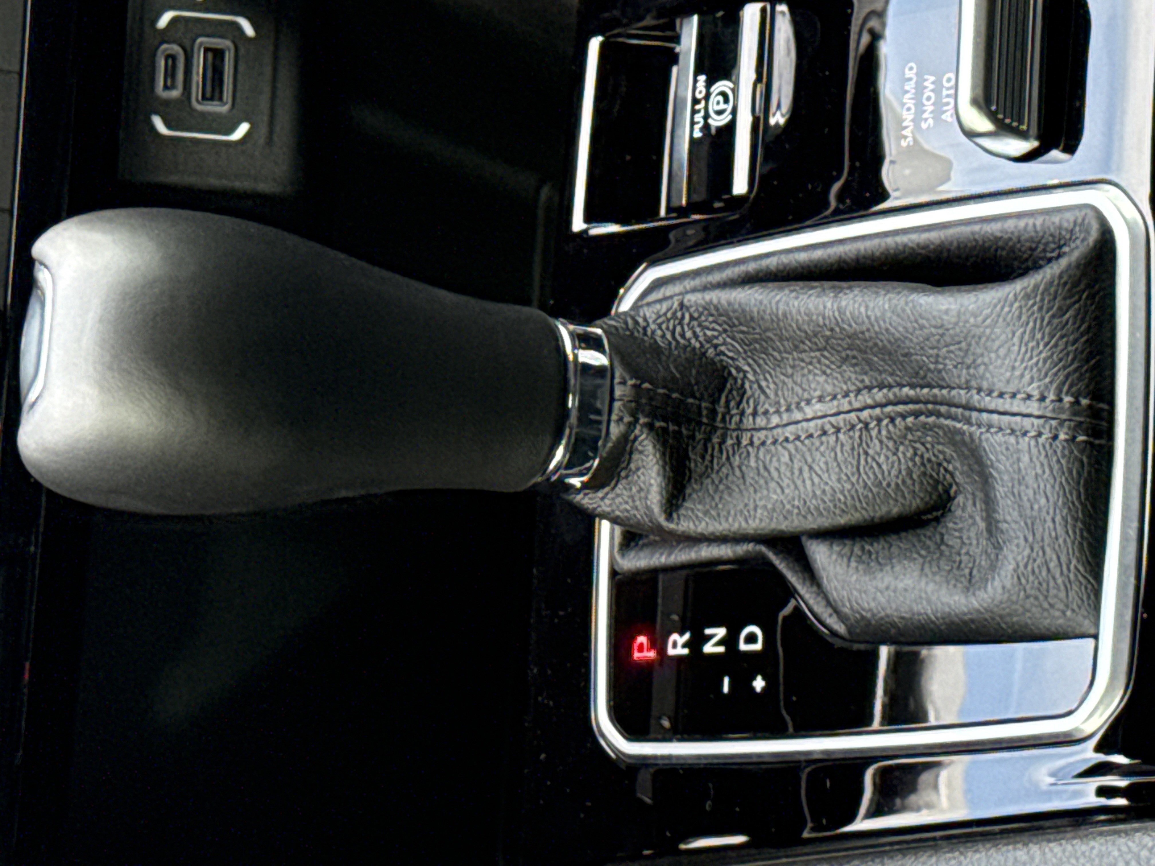 New 2026 Jeep Compass Latitude image 25