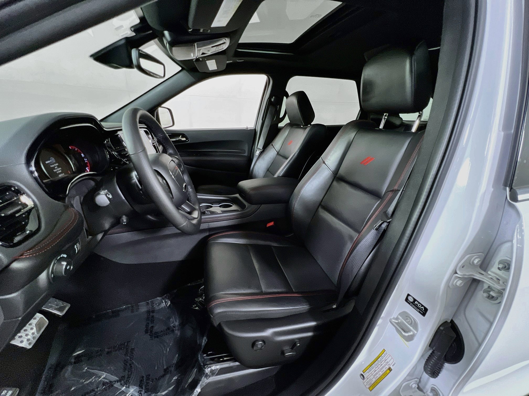 Used 2023 Dodge Durango R/T w/ Tow 'N Go Package AWD/4WD image 21