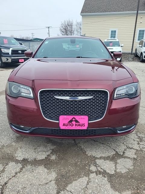 Used 2019 Chrysler 300 S image 17