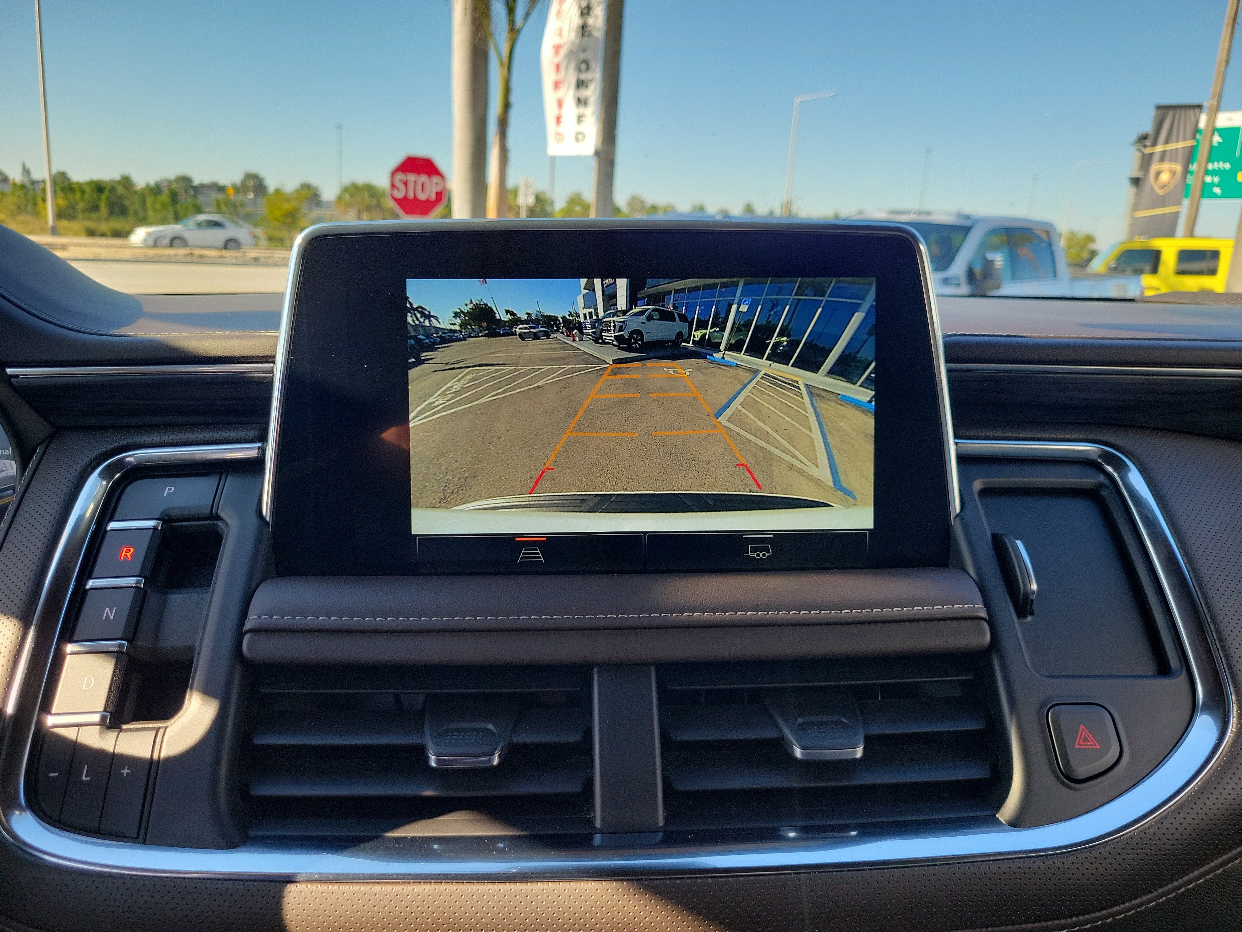 Used 2023 GMC Yukon SLT image 10