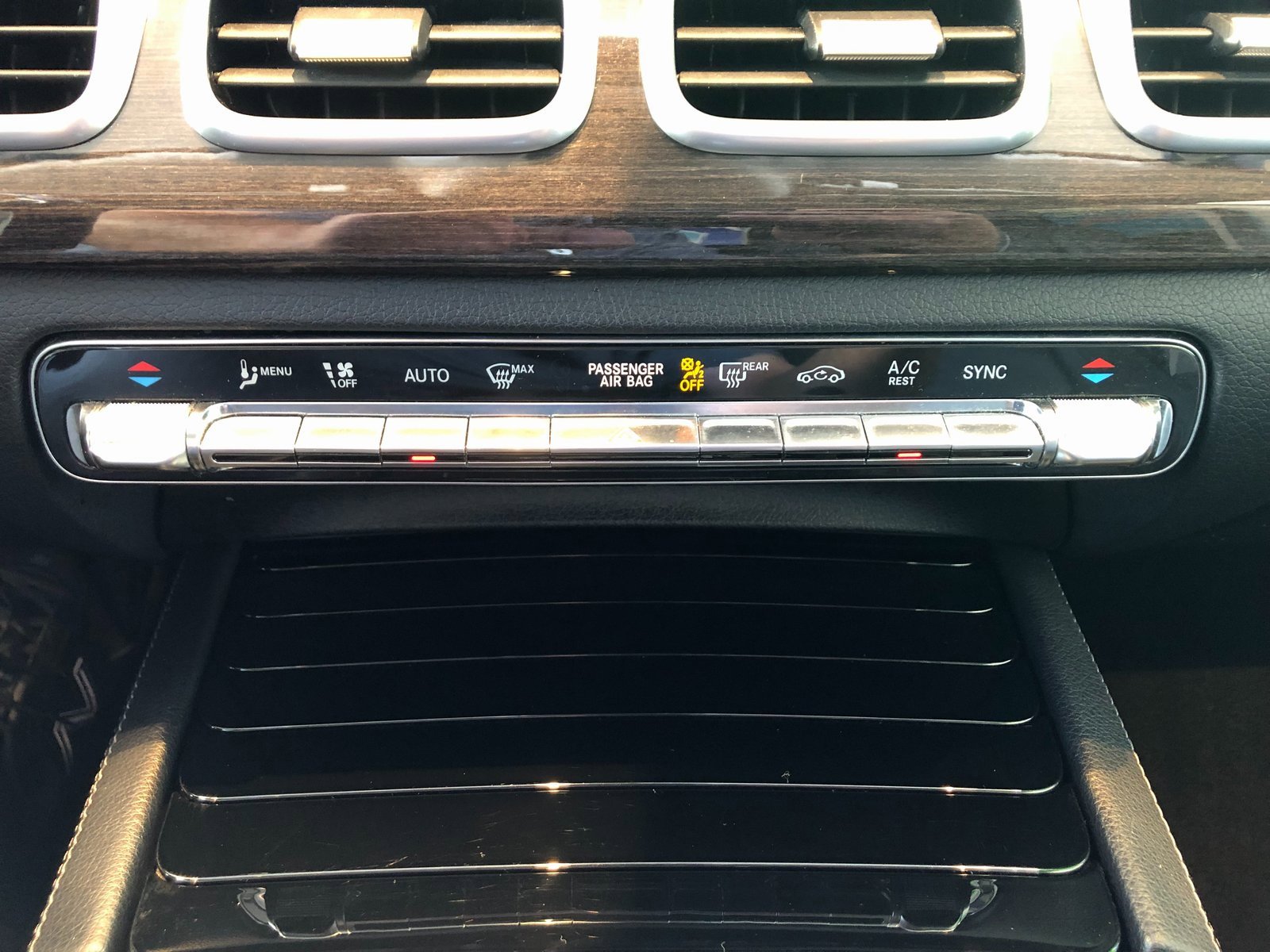 Used 2020 Mercedes-Benz GLE 350 4MATIC image 27