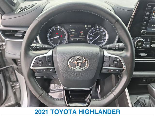 Used 2021 Toyota Highlander XSE FWD image 15