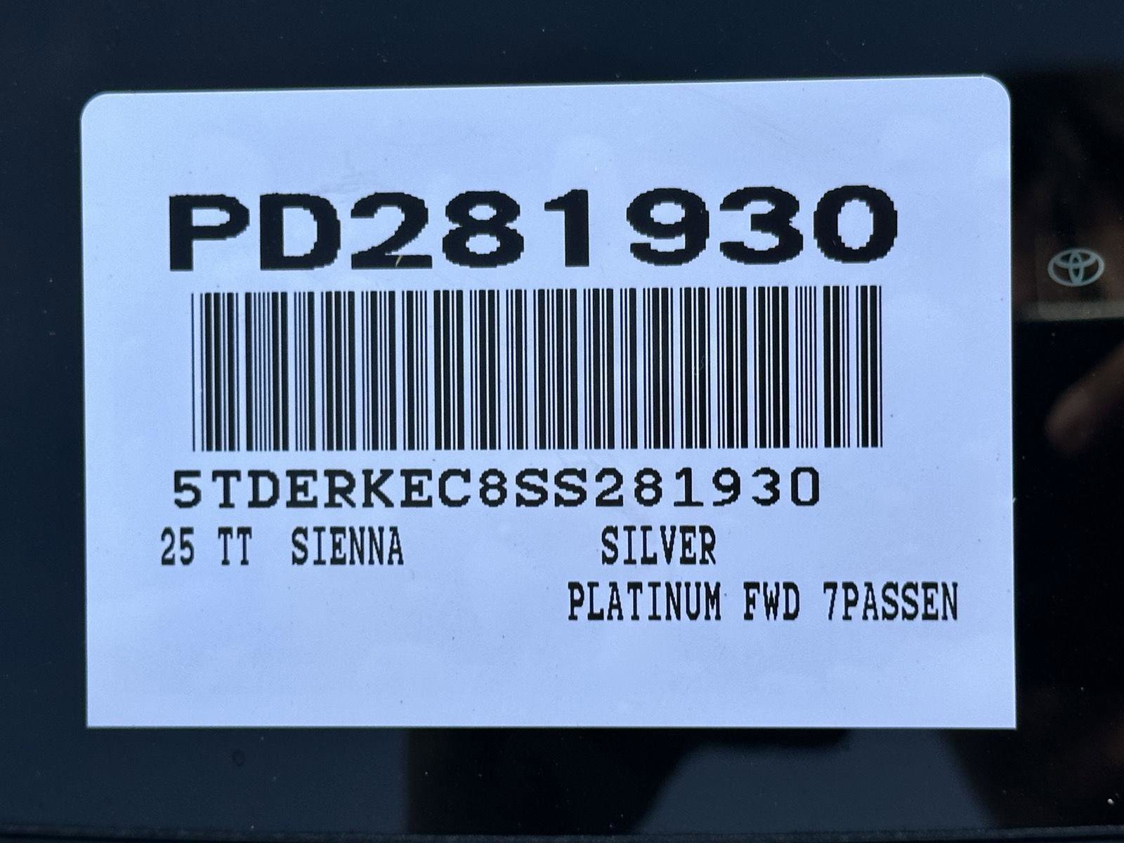 Certified 2025 Toyota Sienna Platinum image 15