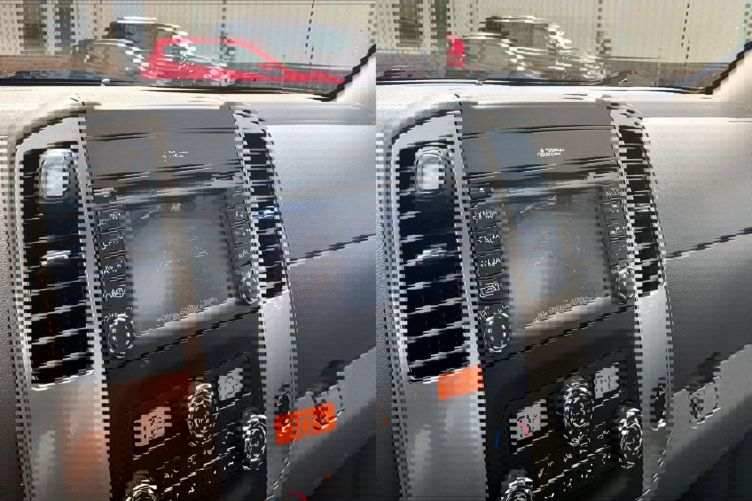 Used 2017 Nissan Frontier SL AWD/4WD image 30