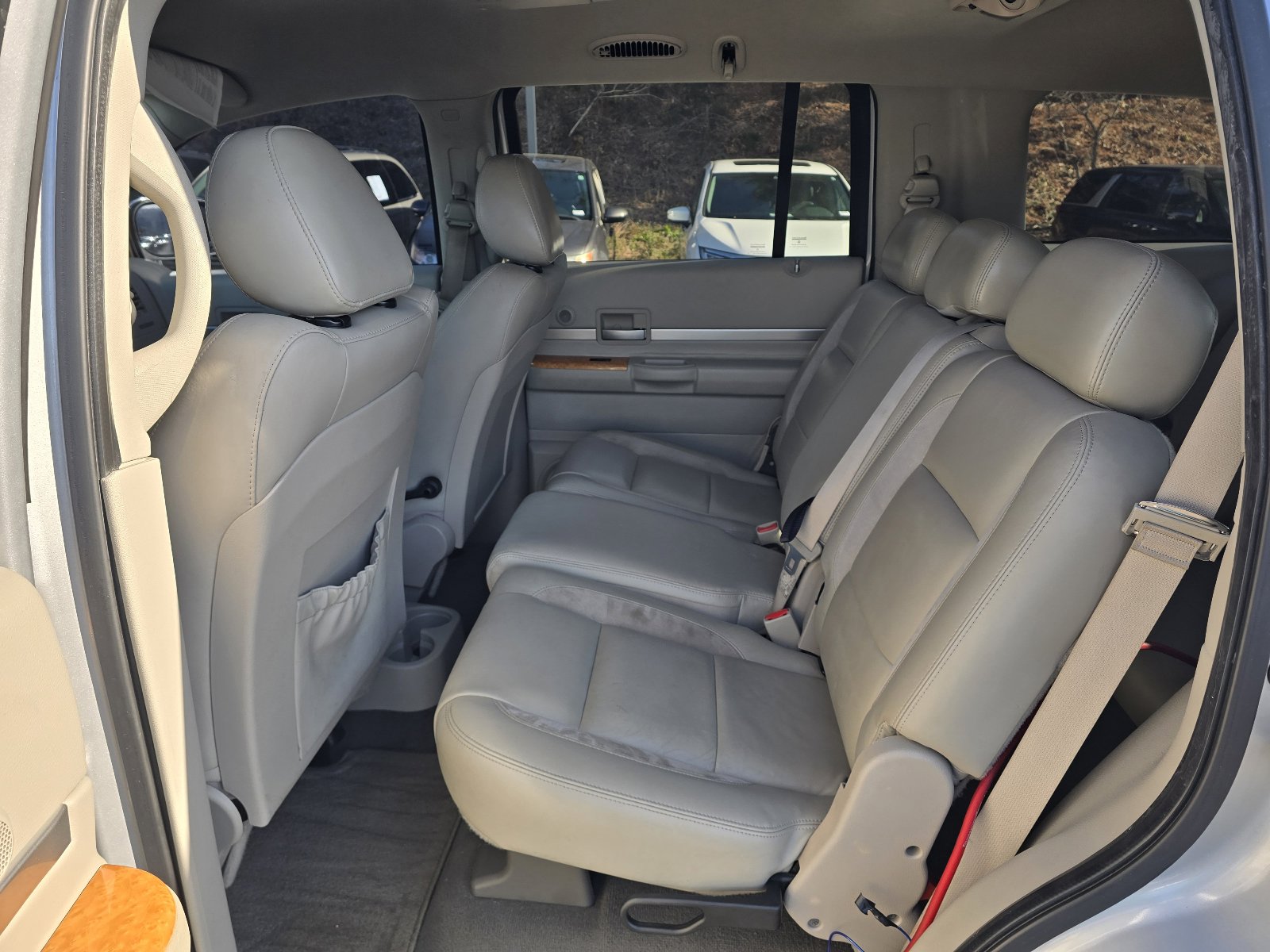 Used 2008 Chrysler Aspen Limited image 7