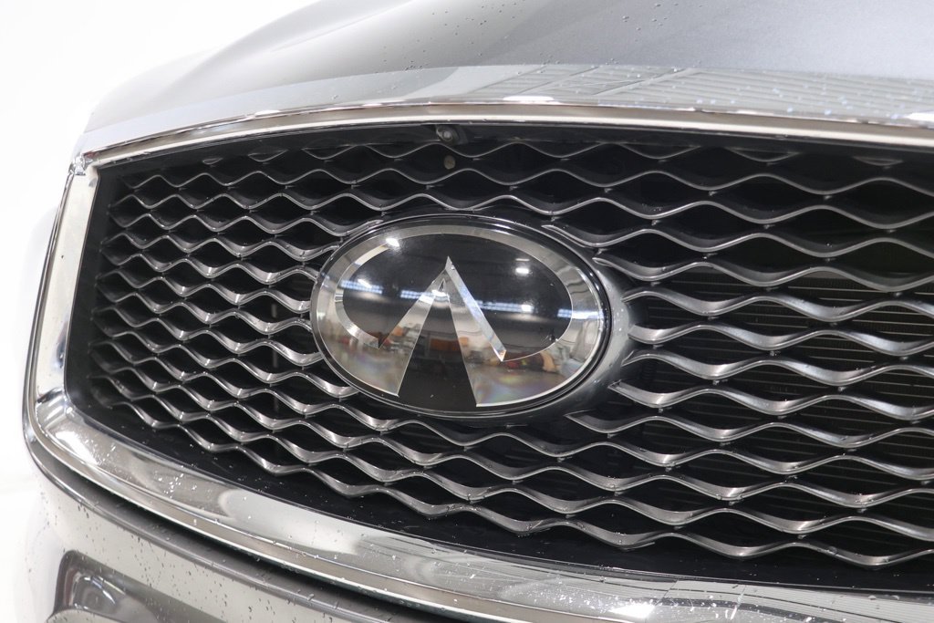 Used 2020 INFINITI QX50 Sensory w/ Proactive Package AWD/4WD image 10