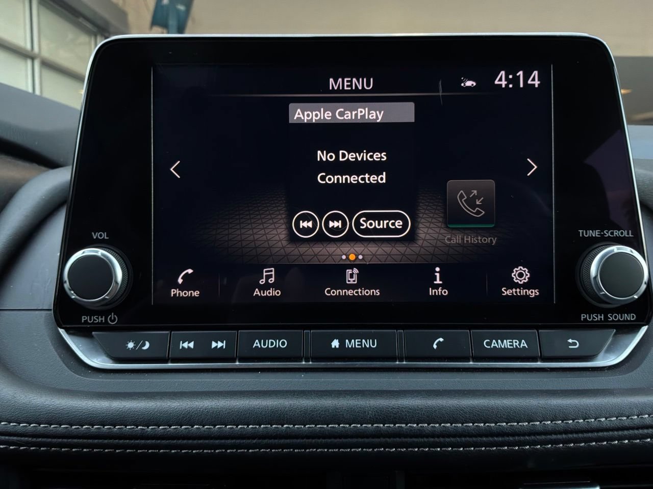 Used 2025 Nissan Rogue SV FWD image 30