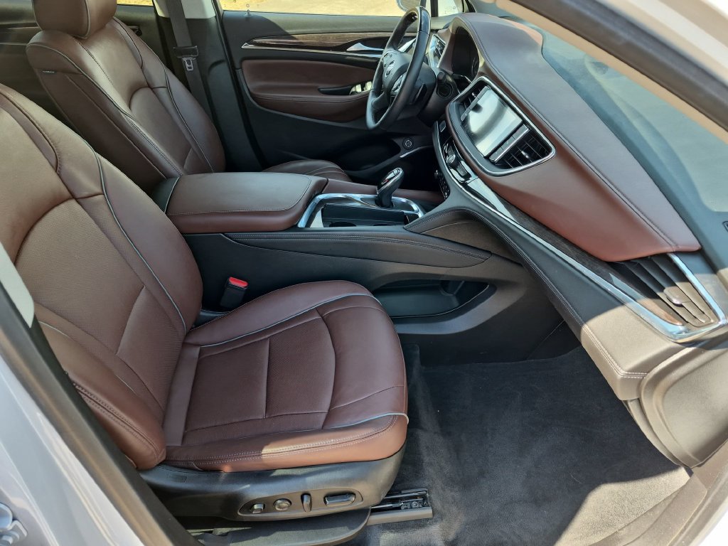 Used 2021 Buick Enclave Avenir w/ Avenir Technology Package FWD image 28