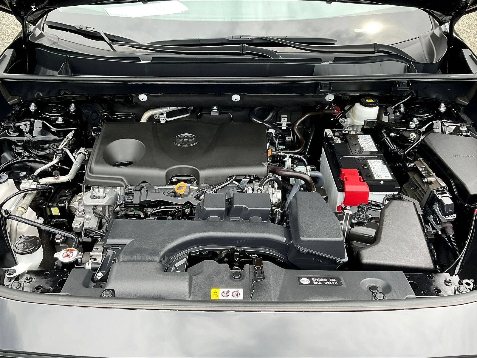 Used 2025 Toyota RAV4 XLE FWD image 31