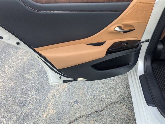 Used 2022 Lexus ES 350 w/ Premium Package image 28
