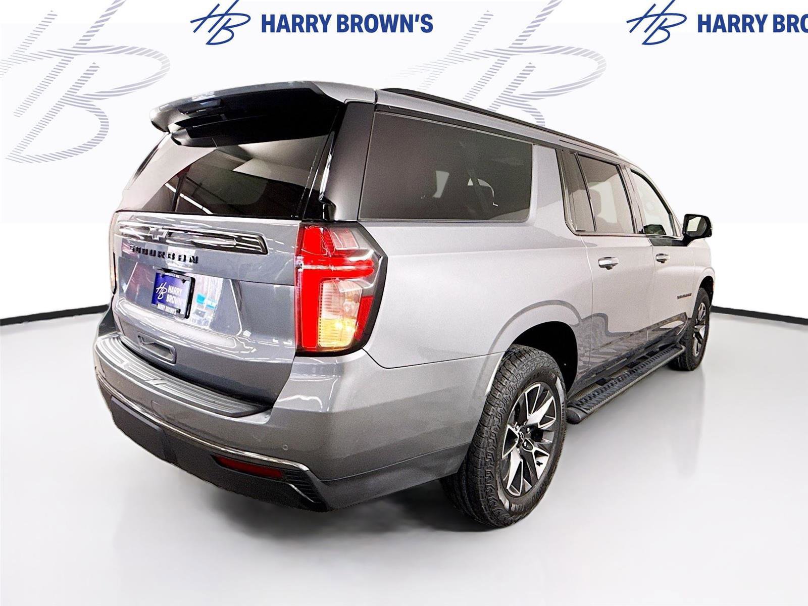 Used 2022 Chevrolet Suburban Z71 w/ Luxury Package image 33