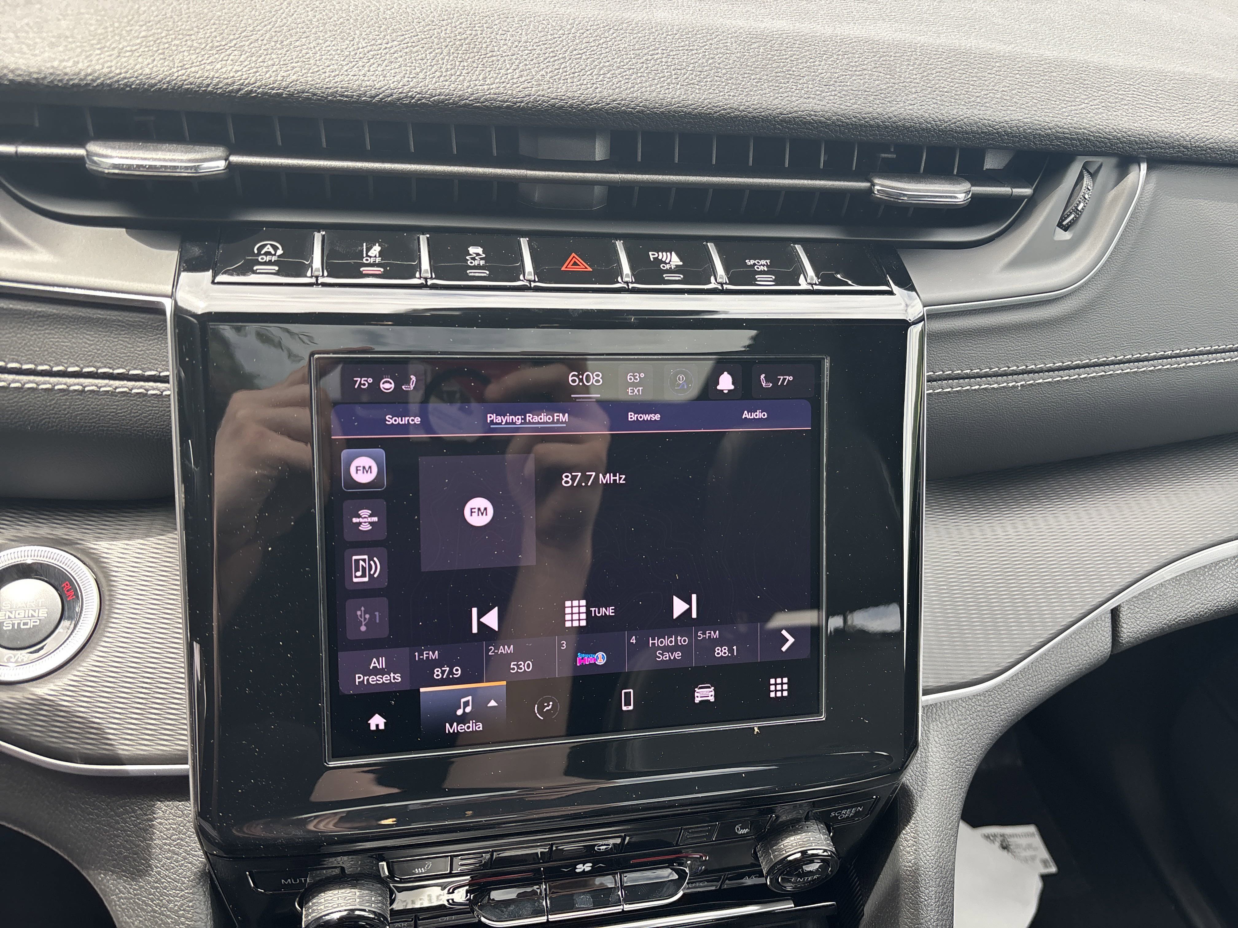 New 2025 Jeep Grand Cherokee L Altitude image 26