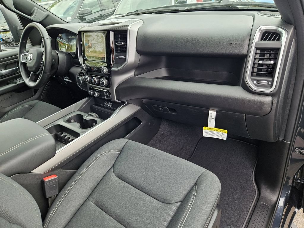 New 2026 RAM 1500 Express AWD/4WD image 17