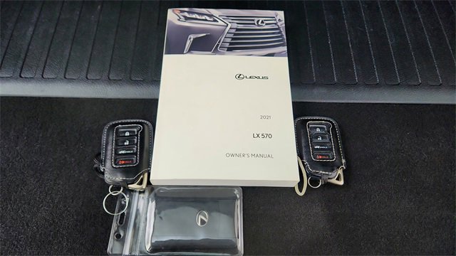 Used 2021 Lexus LX 570 4WD w/ 3rd Row & Luxury Pkg image 64