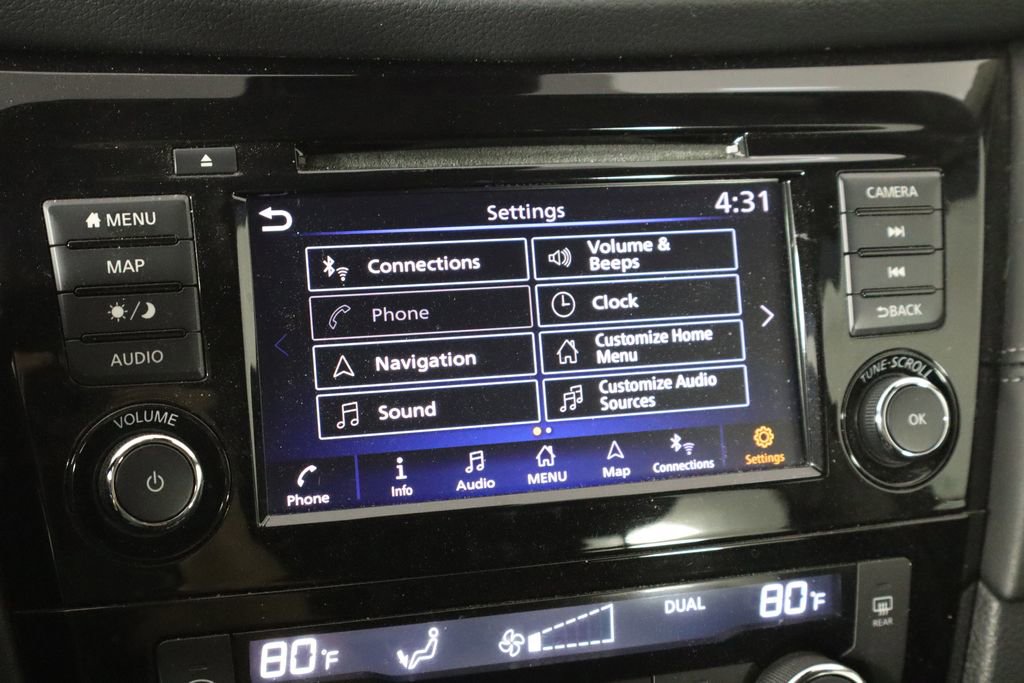 Used 2020 Nissan Rogue SL image 32