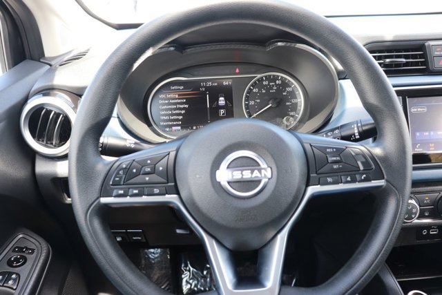 Used 2025 Nissan Versa SV FWD image 17