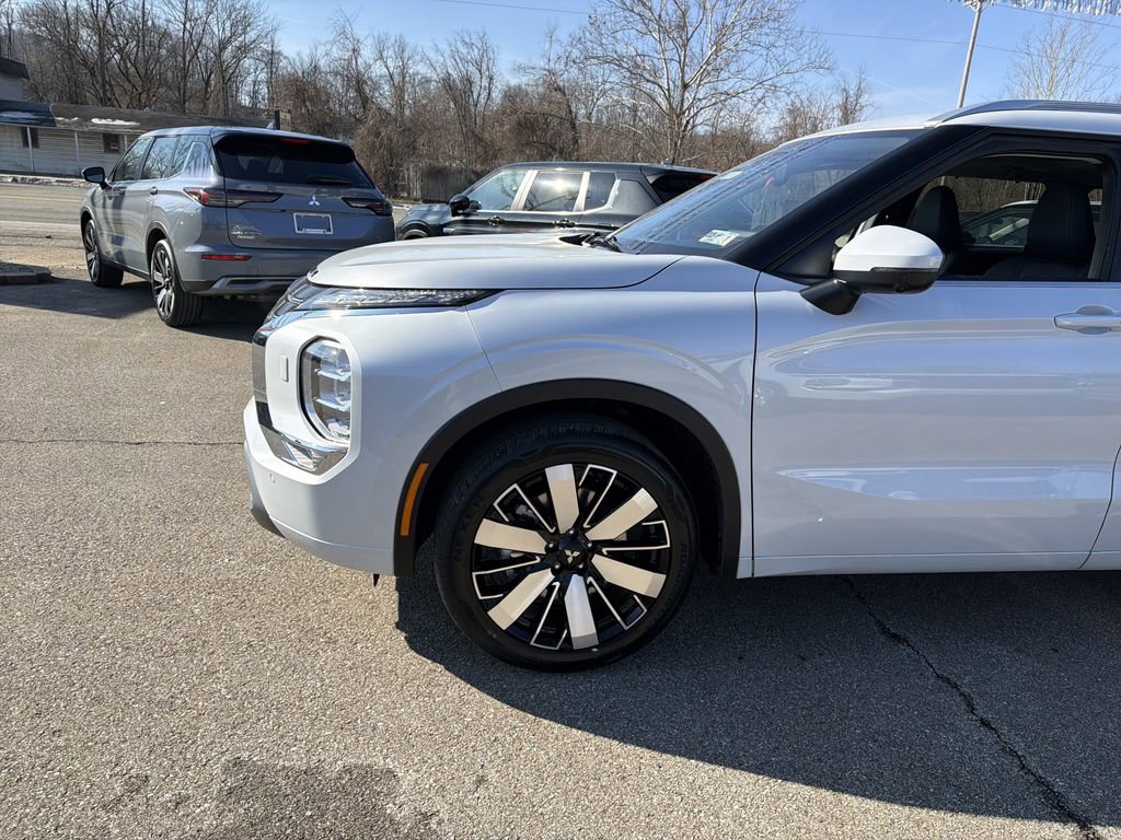 New 2026 Mitsubishi Outlander SEL AWD/4WD image 8