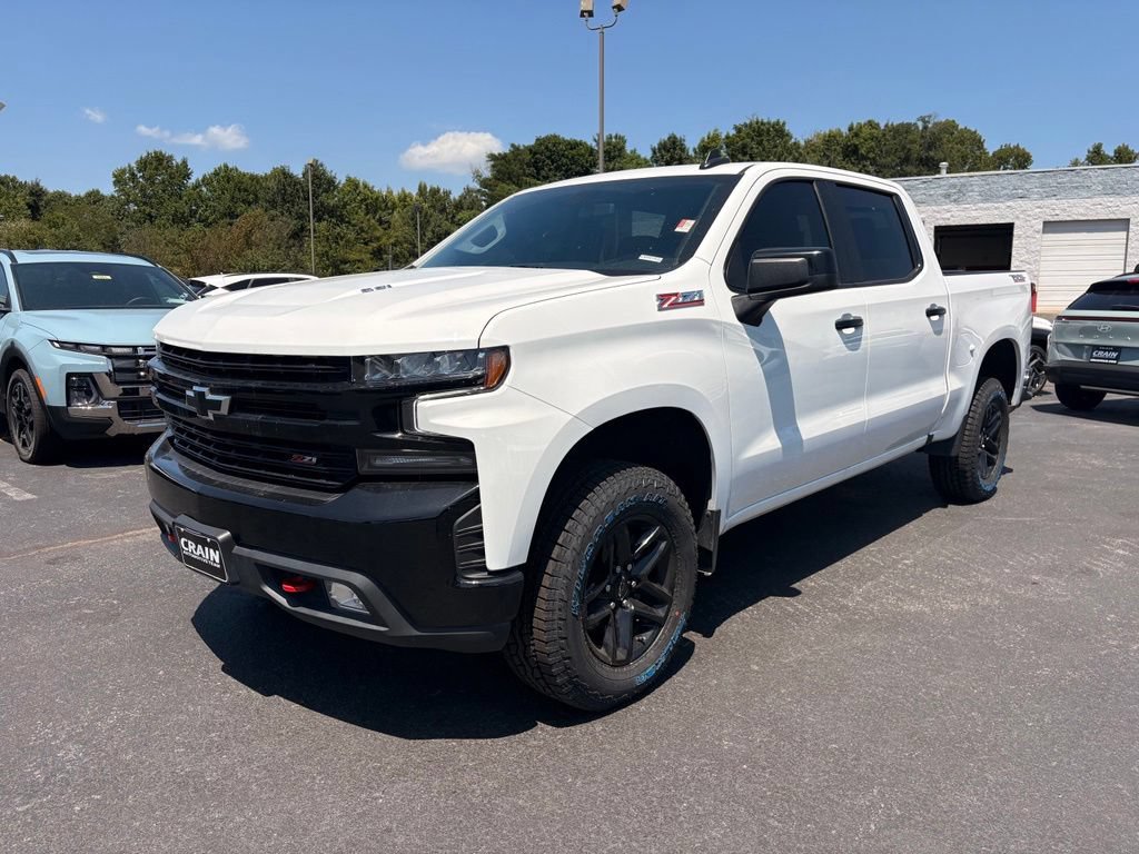 Used 2021 Chevrolet Silverado 1500 LT Trail Boss w/ Bed Protection Package AWD/4WD image 3