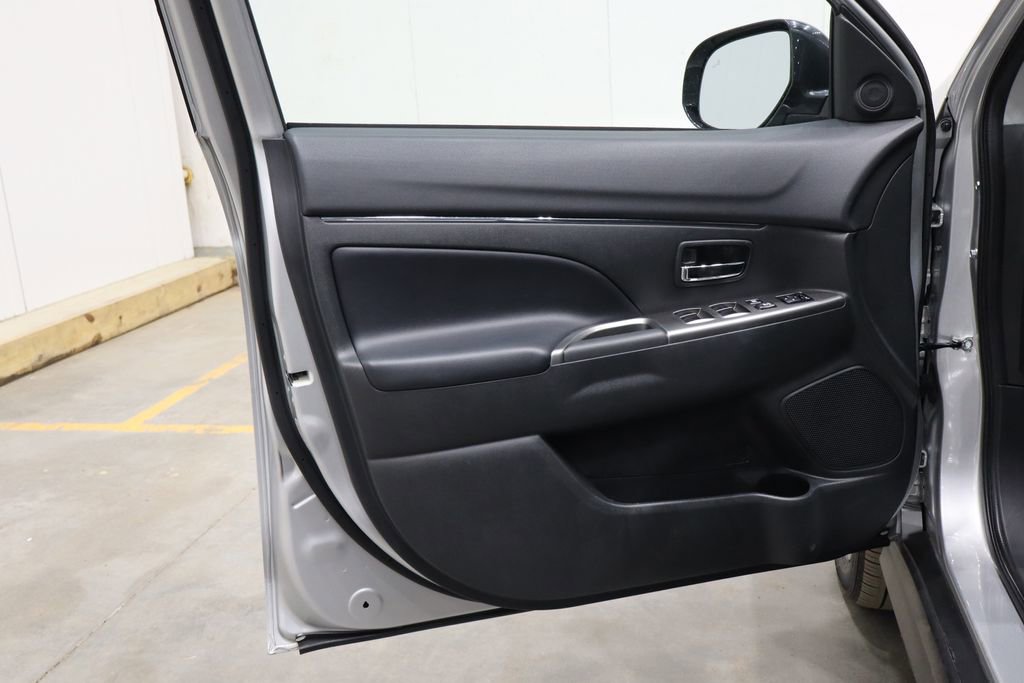 Used 2024 Mitsubishi Outlander Sport ES image 15