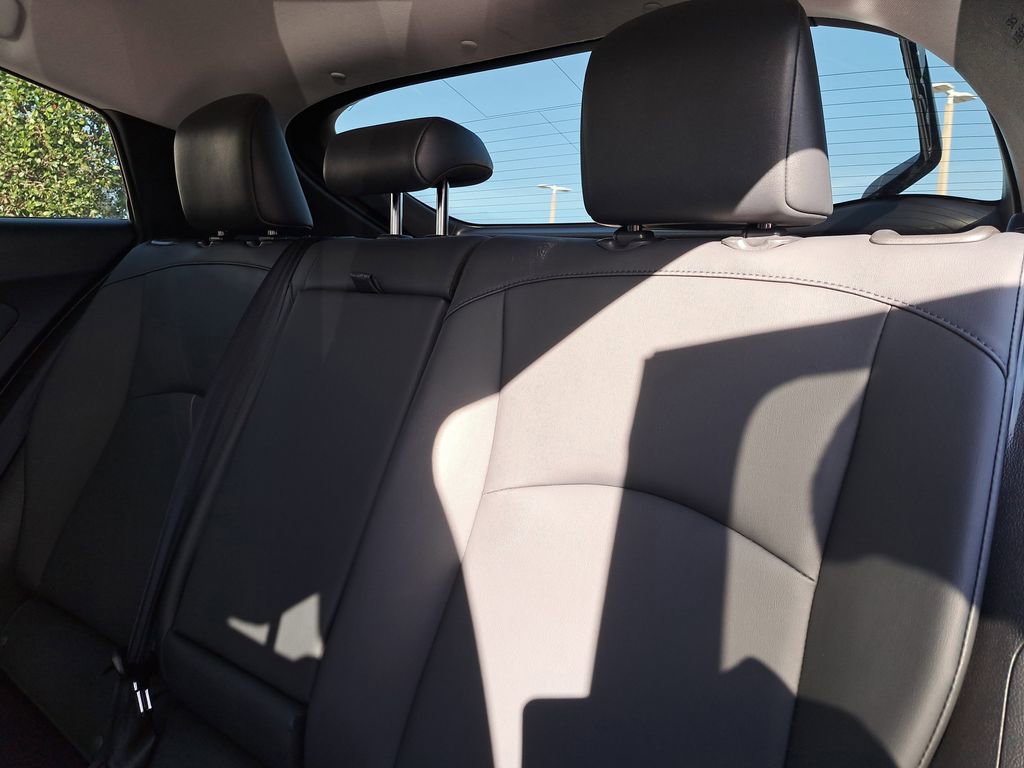 Certified 2021 Toyota Prius XLE image 8