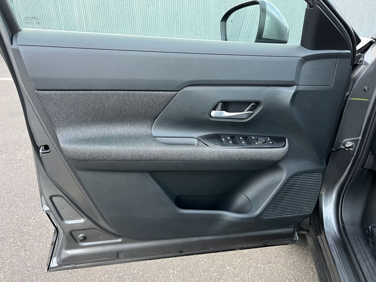 Used 2025 Nissan Kicks SV image 20