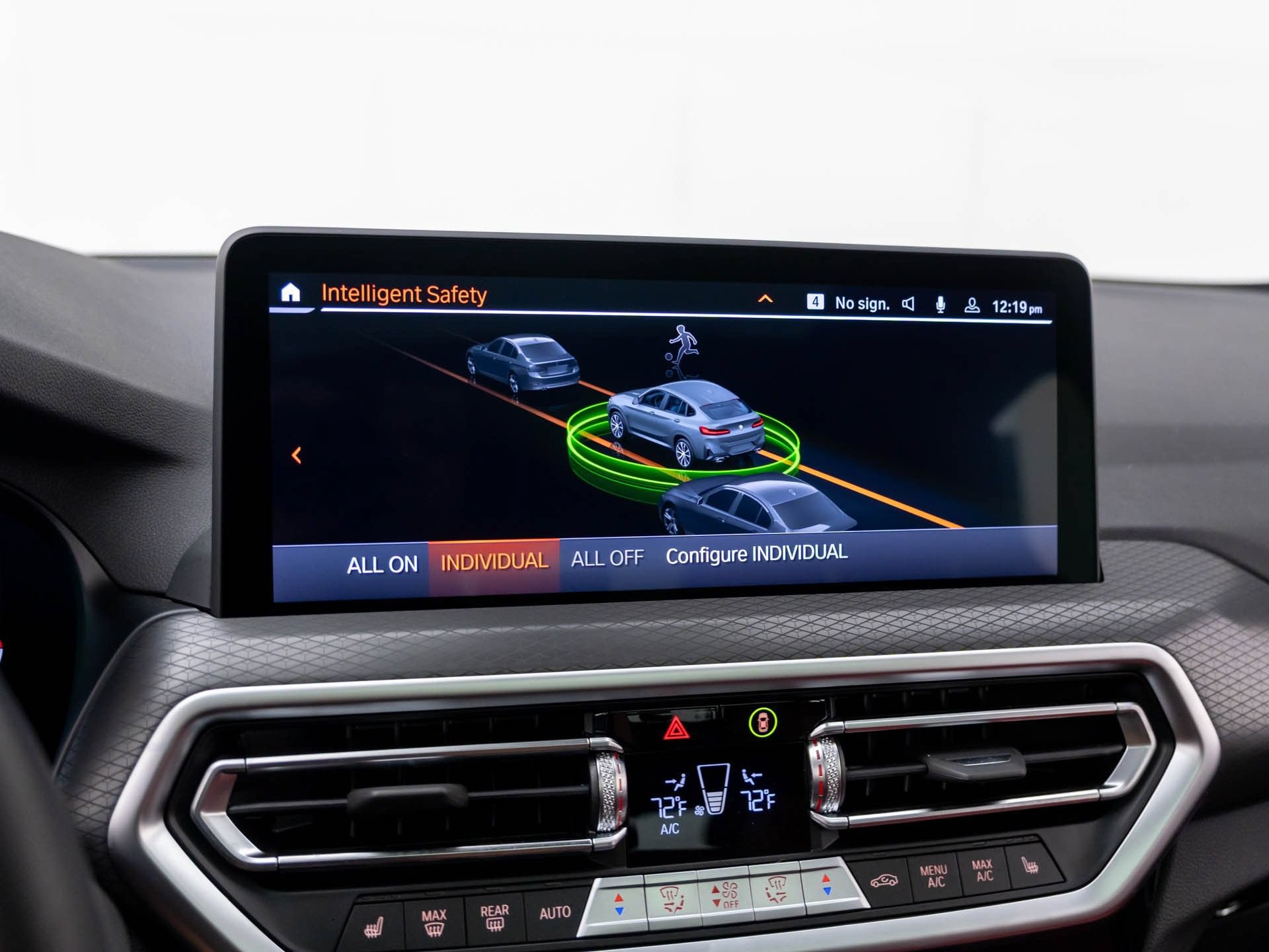 Certified 2025 BMW X4 xDrive30i w/ Premium Package AWD/4WD image 32