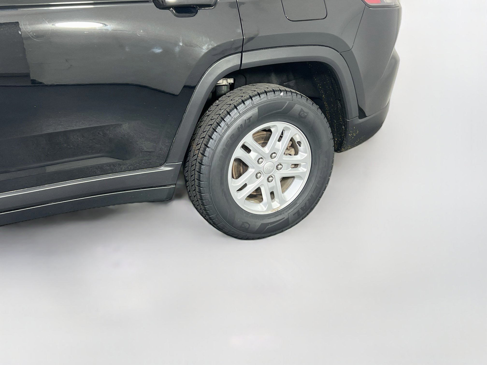 Used 2023 Jeep Grand Cherokee Laredo w/ Luxury Tech Group I AWD/4WD image 29
