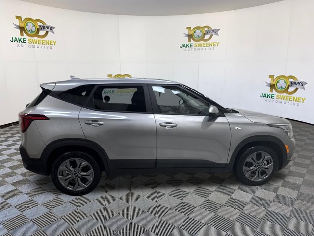 Certified 2026 Kia Seltos LX FWD image 13