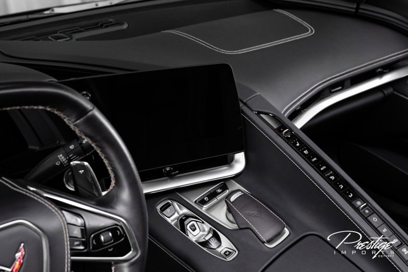 Used 2025 Chevrolet Corvette Stingray Preferred Cpe w/ 2LT image 40