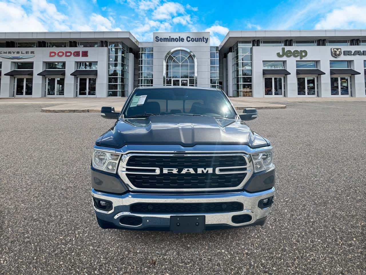 Used 2022 RAM 1500 Big Horn AWD/4WD image 3