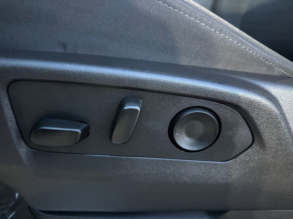 Used 2025 Chevrolet Silverado 1500 RST image 10