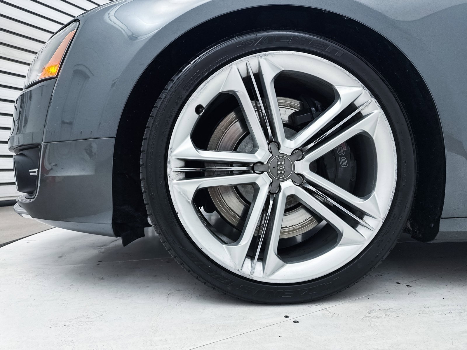 Used 2014 Audi S8 w/ Full Leather Package image 16