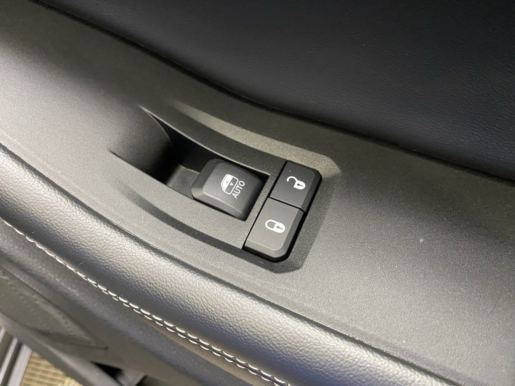 Used 2024 Jeep Grand Cherokee Altitude image 18