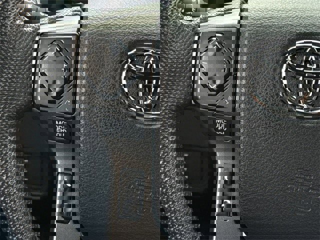 Used 2021 Toyota Tacoma TRD Off-Road w/ TRD Premium Off Road Package image 15