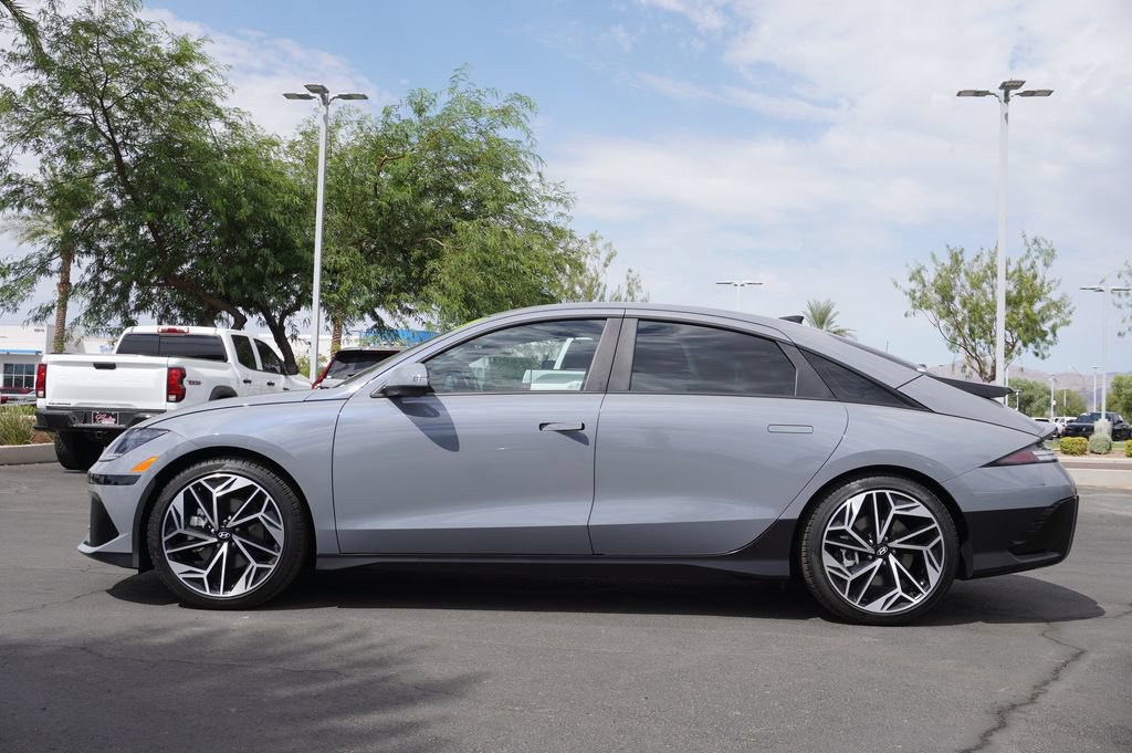 Used 2024 Hyundai Ioniq 6 SEL RWD image 2