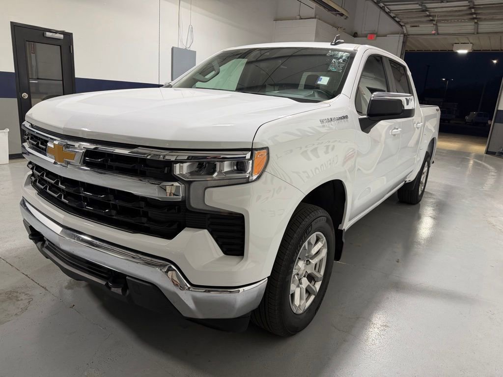 Used 2024 Chevrolet Silverado 1500 LT image 22