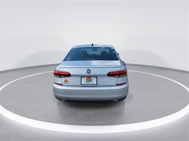 Used 2020 Volkswagen Passat 2.0T SEL image 7