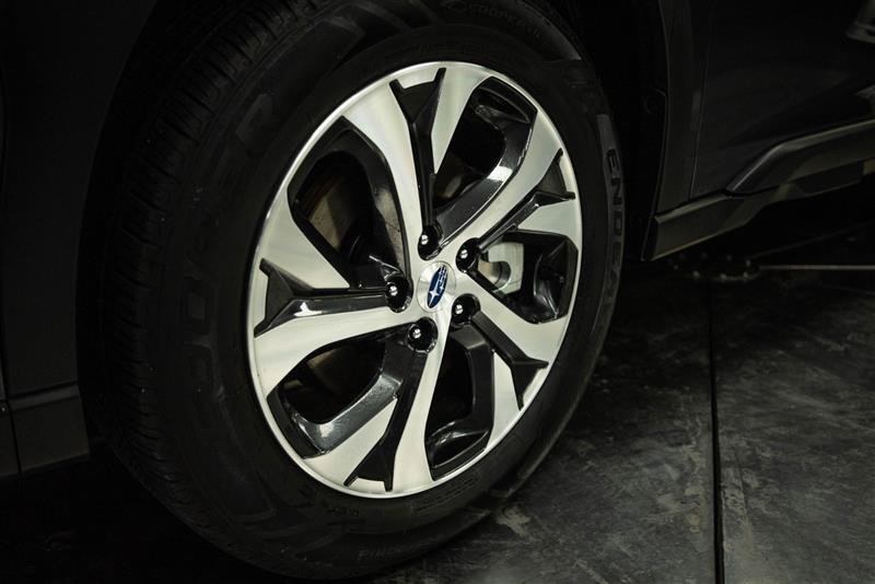 Used 2025 Subaru Outback Premium AWD/4WD image 3