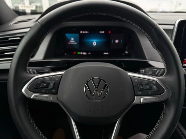 Used 2025 Volkswagen Atlas Cross Sport SE image 24