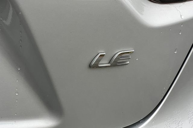 Used 2021 Toyota Corolla LE image 29