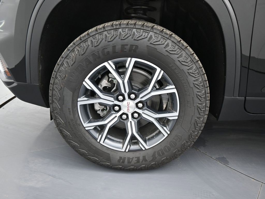 New 2025 GMC Acadia AT4 w/ LPO, Floor Liner Package image 8