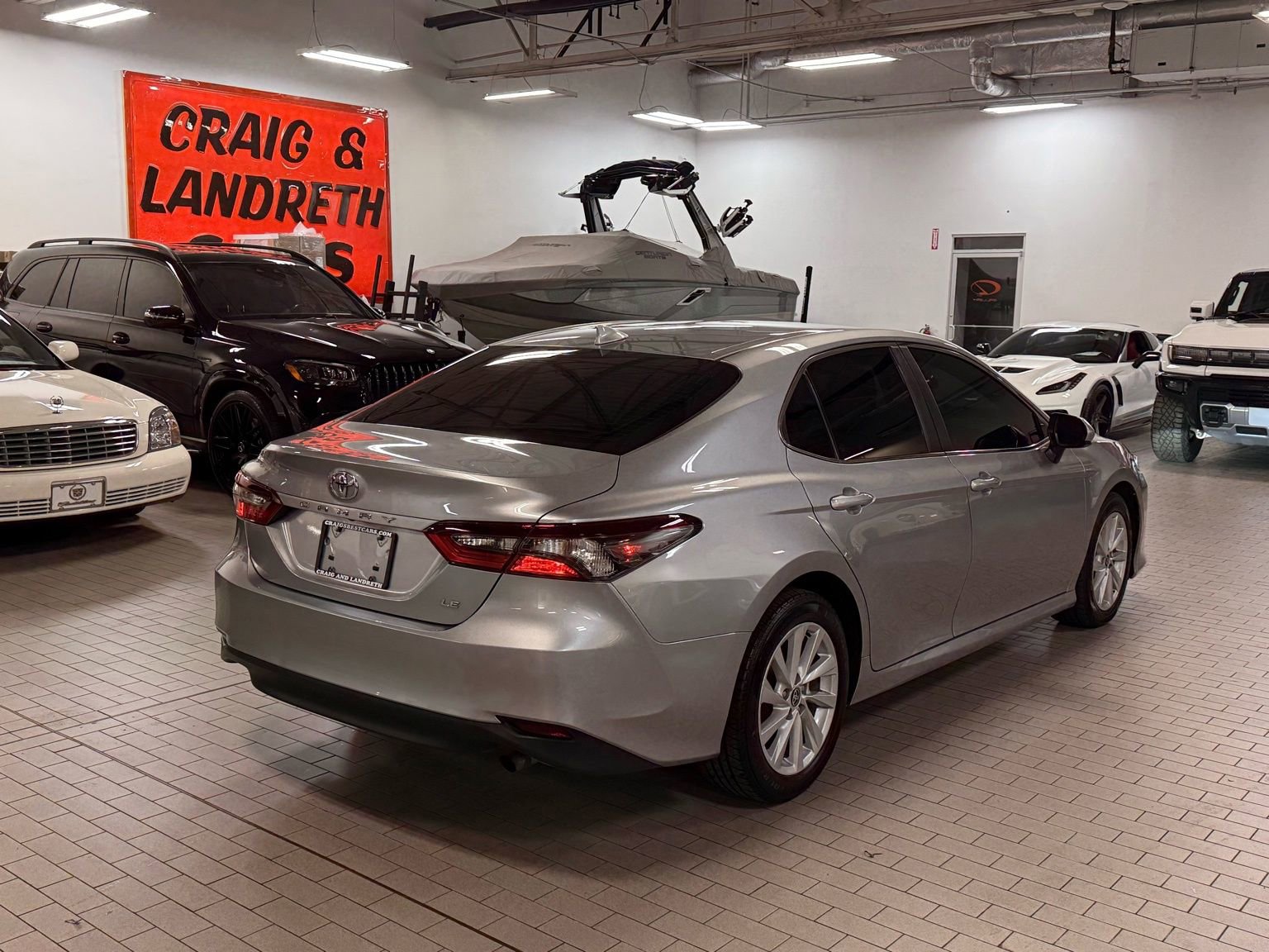 Used 2022 Toyota Camry LE image 6