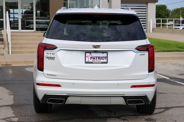 Used 2023 Cadillac XT6 Premium Luxury w/ Technology Package image 4