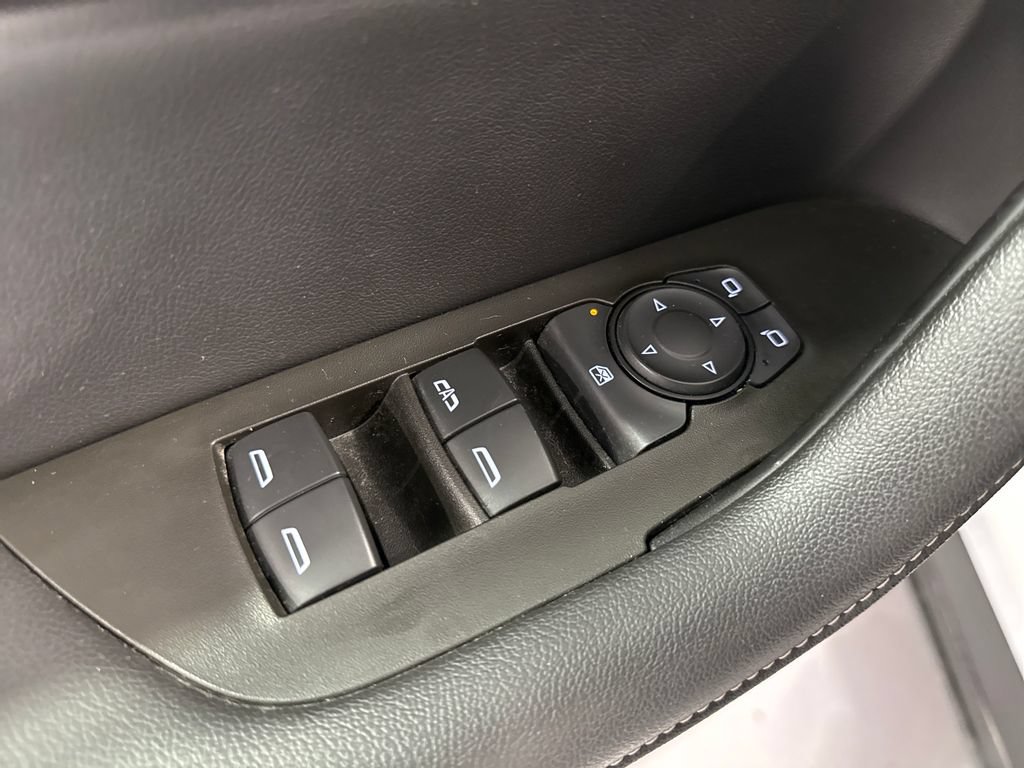Used 2023 Chevrolet Blazer LT FWD image 28