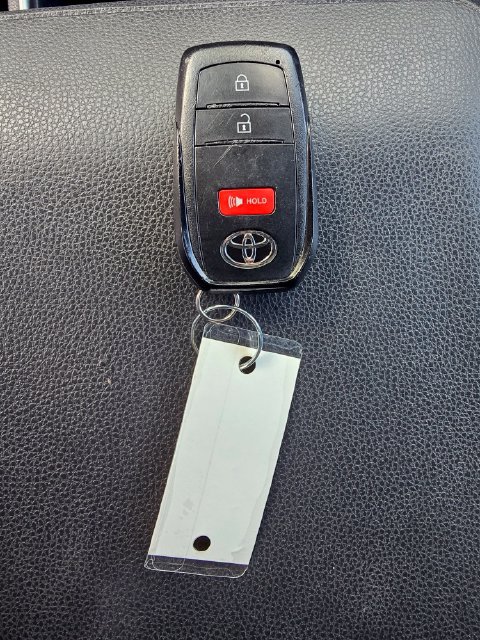 Used 2025 Toyota 4Runner SR5 AWD/4WD image 28
