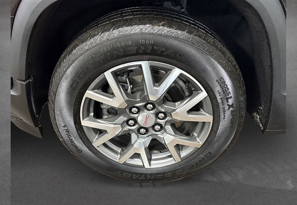 Used 2023 GMC Acadia SLE w/ Driver Convenience Package image 12