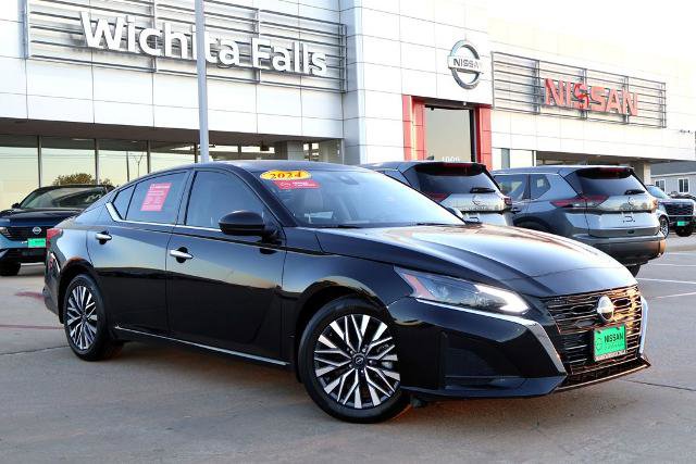 Certified 2024 Nissan Altima 2.5 SV FWD image 1